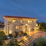 Villa Fellenza - Pool Villa By The Sea With Stunning Sunriseview By Villa Mana Gers