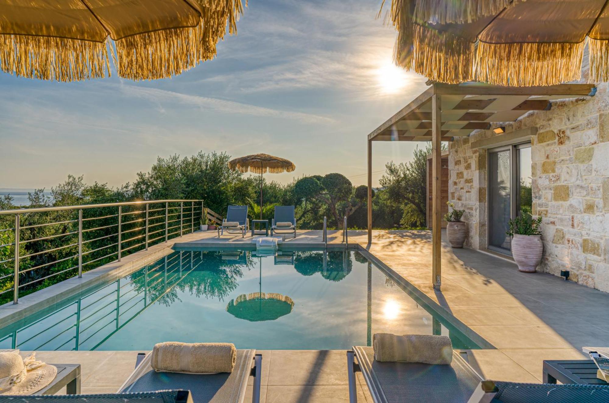 Villa Fellenza - Pool By The Sea With Stunning Sunriseview By Mana Gers *